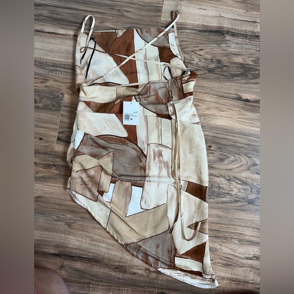 NWT Forever 21 Dress - Picture 4 of 5